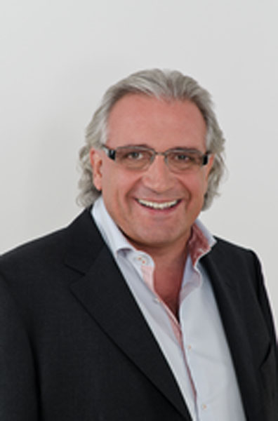Dr_med_Simon_Mayer